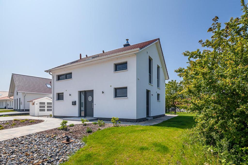 Ferienhaus Ruegen-Relax Trent Esterno foto